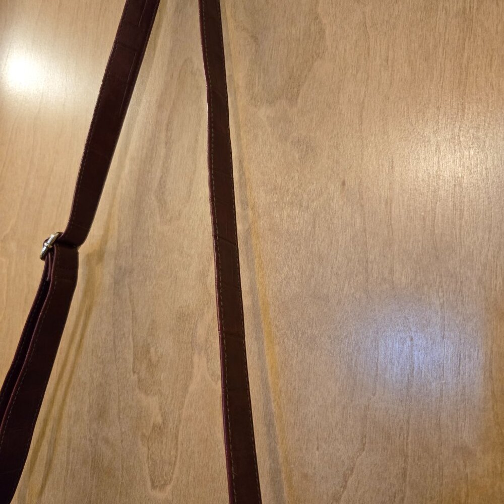 Relic dark red crossbody purse - Picture 7 of 14